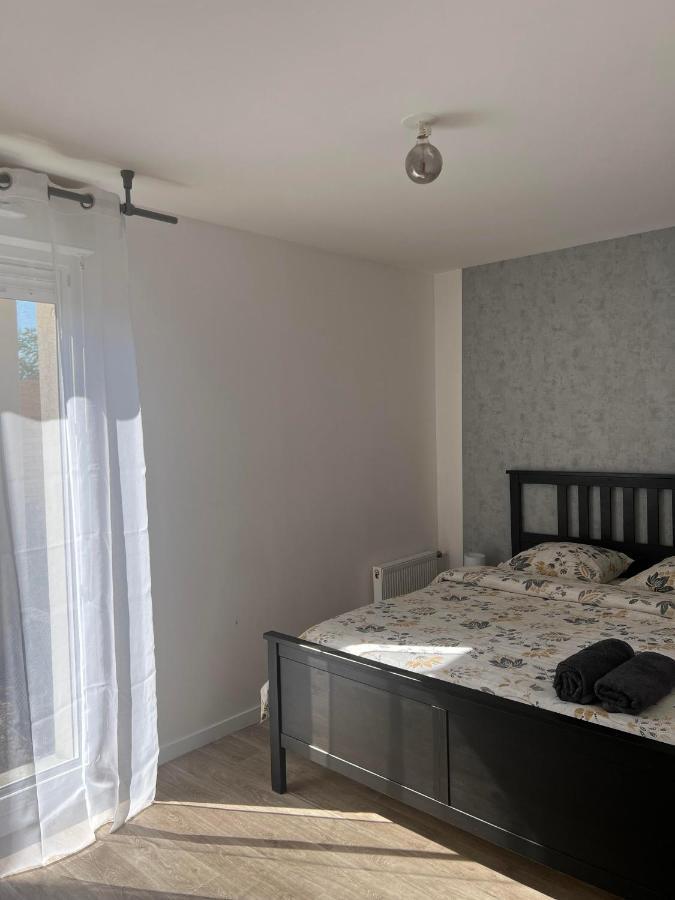 Appartement Rez De Chaussee Avec Parking Prive Orléans Eksteriør bilde